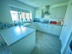 Photo 8- click for photo gallery